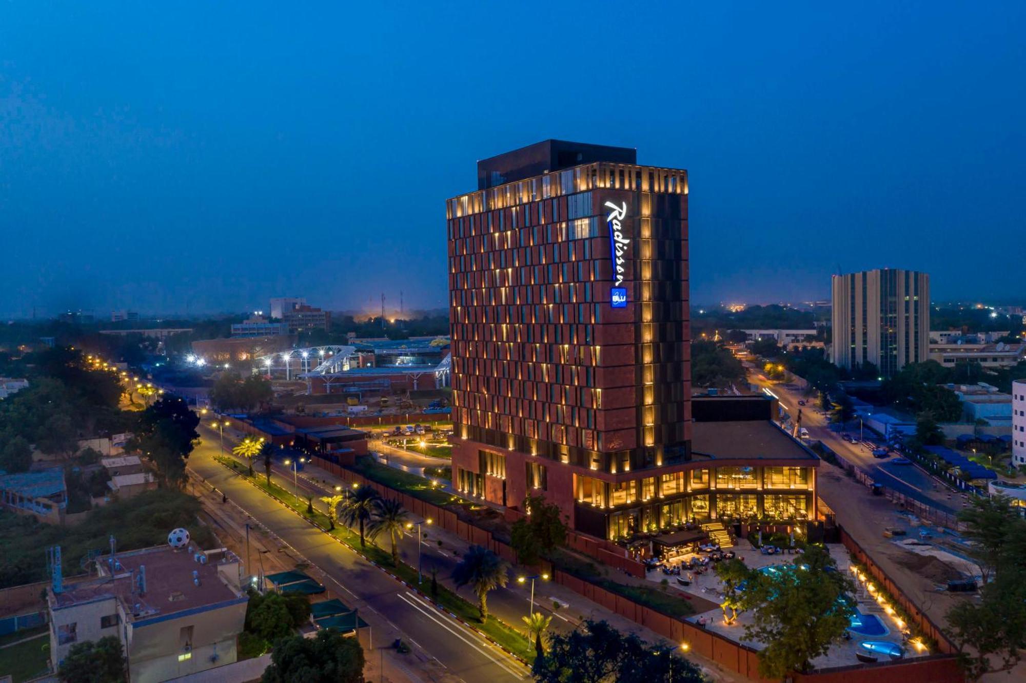 Radisson Blu Hotel & Conference Center, نيامي المظهر الخارجي الصورة