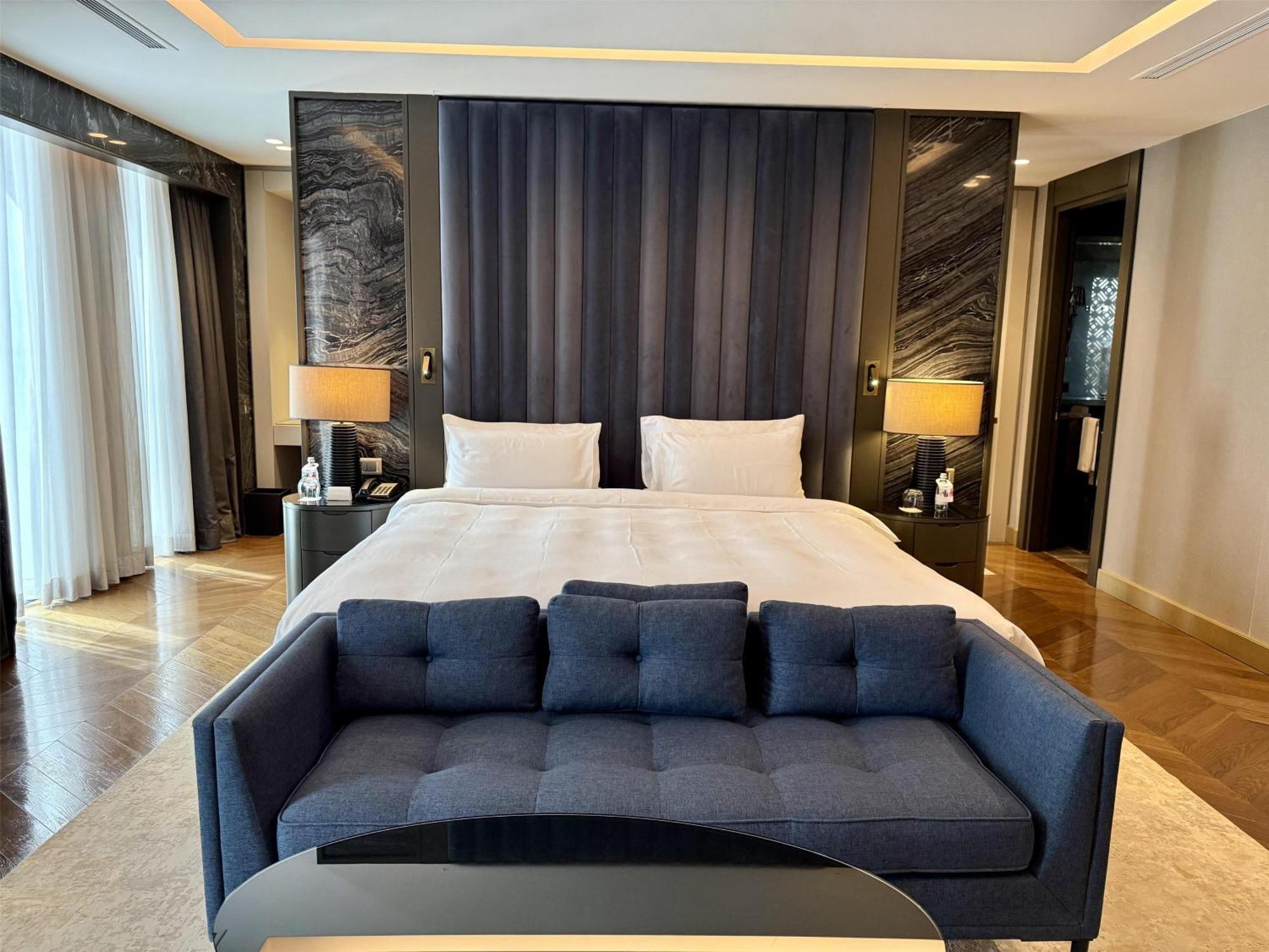 Radisson Blu Hotel & Conference Center, نيامي المظهر الخارجي الصورة